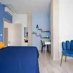 Mediterranea Apartment- Station - Free Wifi&netflix バーリ