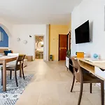 Mediterranea Apartment- Station - Free Wifi&netflix バーリ