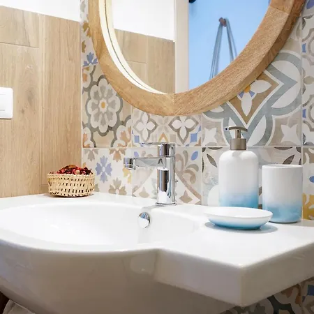Mediterranea Apartment- Station - Free Wifi&netflix شقة *