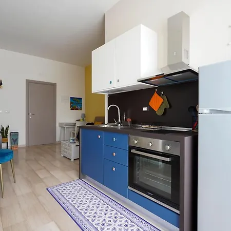Mediterranea Apartment- Station - Free Wifi&netflix شقة