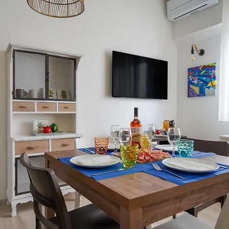Mediterranea Apartment- Station - Free Wifi&netflix شقة *