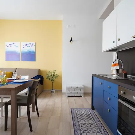 Mediterranea Apartment- Station - Free Wifi&netflix شقة *
